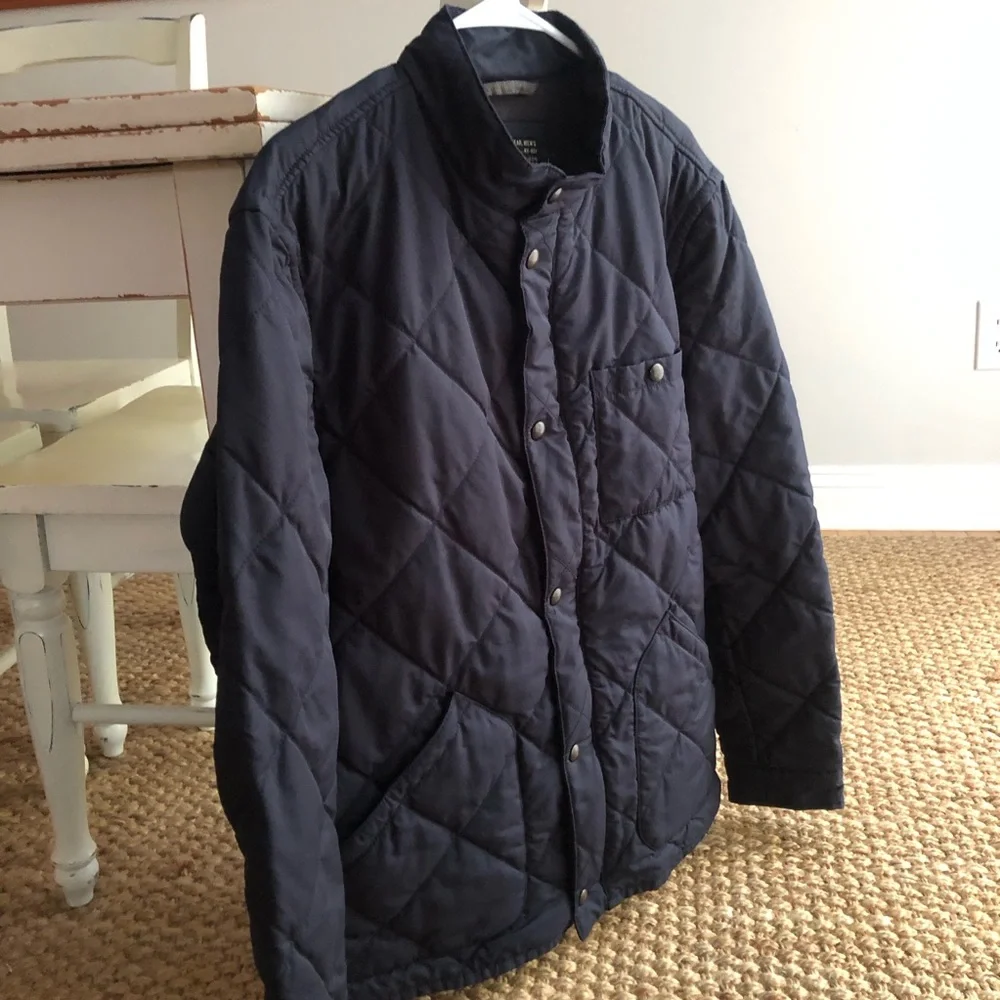 J Crew Sussex Quilted Field or Barn Jacket w Primaloft. Navy Blue. Size Large